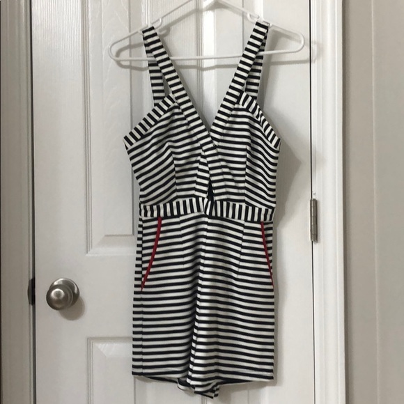 Striped Romper - Picture 2 of 3